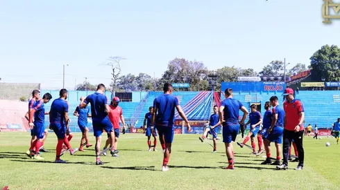 Municipal fue destruido por los memes en las redes