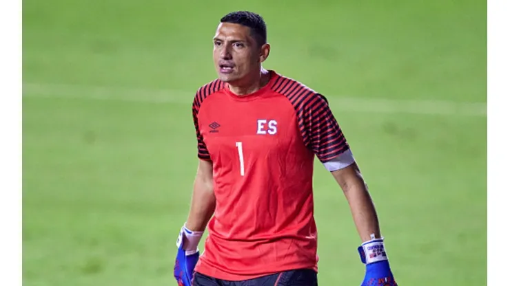 Henry Hernández volverá a jugar en El Salvador