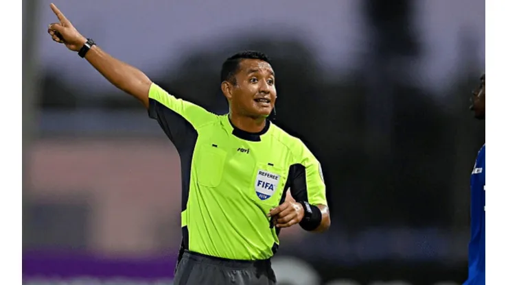 Árbitro salvadoreño dirigirá la final de la Liga Concacaf