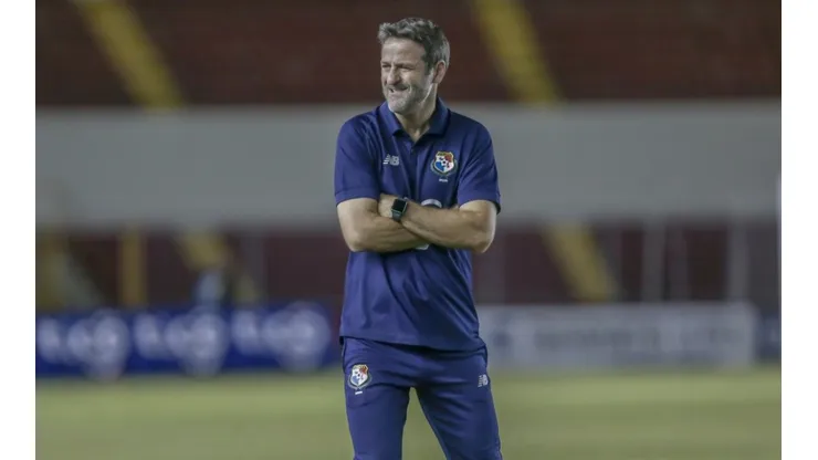 Thomas Christiansen no salió contento con el empate contra Serbia