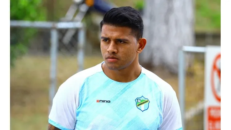 Oficial: Alejandro Galindo dejó de ser jugador de Comunicaciones