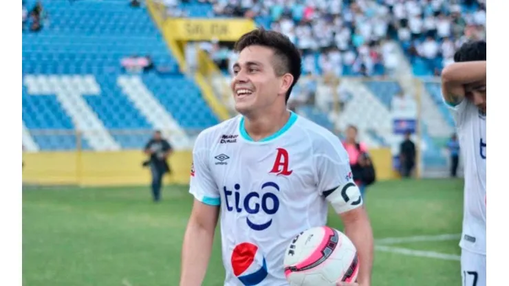 Fito Zelaya es baja en Alianza para el partido contra FAS