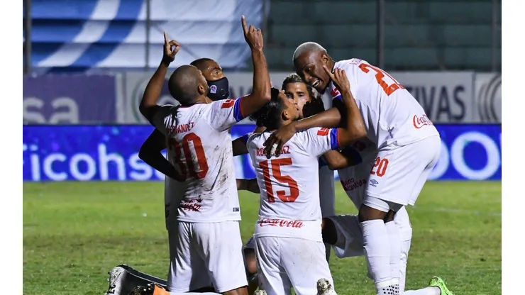 ¡Los memes no perdonaron a Olimpia!