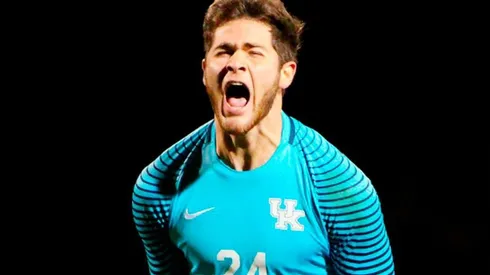 Enrique Facusse juega en la liga Universitaria de Estados Unidos