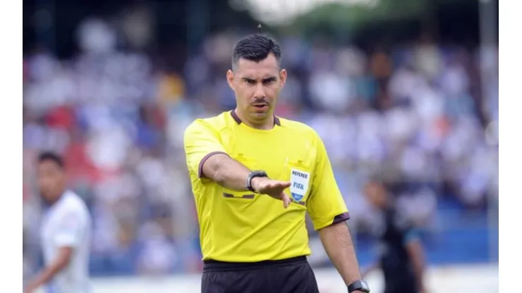 Árbitro guatemalteco dirigirá el Alajuelense vs Olimpia
