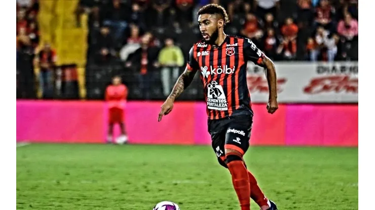 Oficial: Dylan Flores deja Alajuelense y se va a Europa