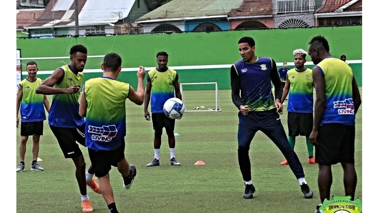 ¡Fedefutbol suspendió licencia de un equipo del Limón!