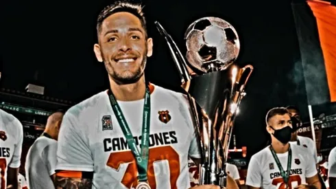 Oficial: Jonathan Moya abandona a la Liga Deportiva Alajuelense