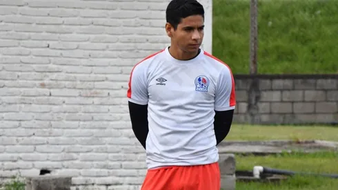 Confirman el grado de lesión de Carlos Pineda y se perderá casi todo el 2021 con Olimpia