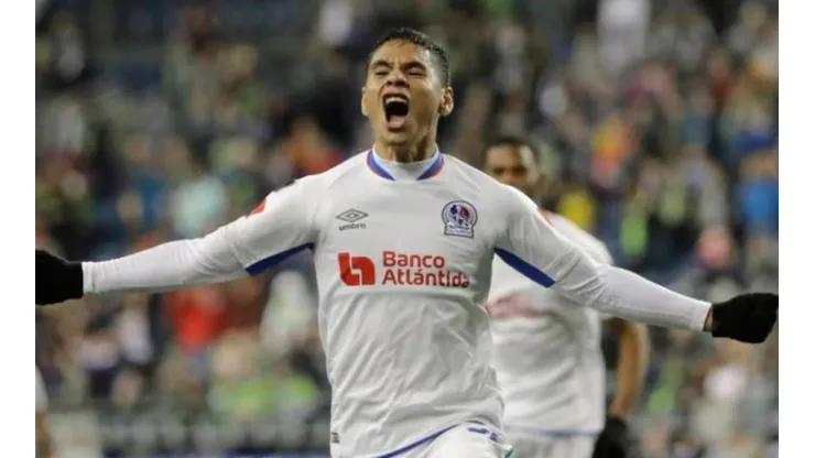 Olimpia expide parte médico oficial sobre lesión de Carlos Pineda