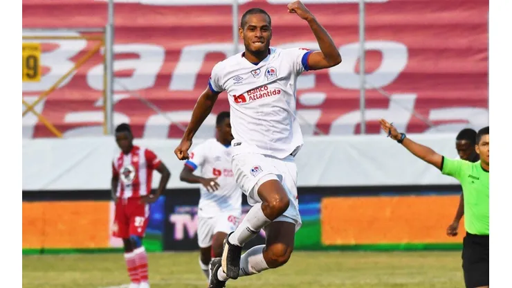 Olimpia golea 3-0 al Vida y jugará la final ante Motagua