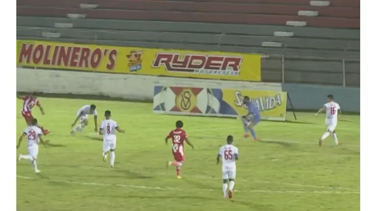 Vida y Olimpia empataron 0-0 con una gran actuación de Edrick Menjivar
