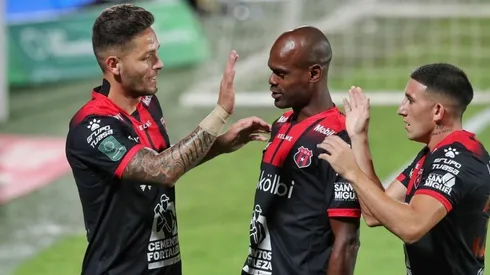 Alajuelense podría perder a una de sus mayores figuras