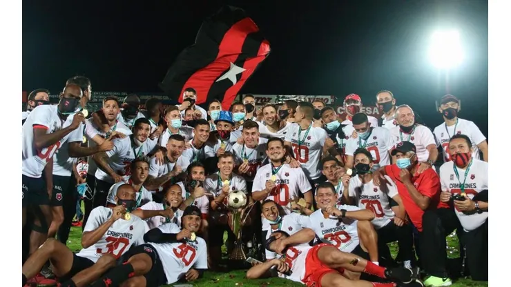 Alajuelense recibe millonaria sanción por parte de Fedefutbol