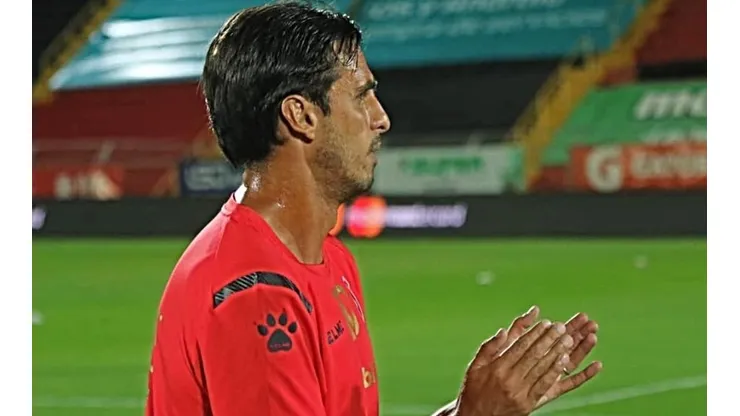 Bryan Ruiz y un mensaje de alivio para Alajuelense