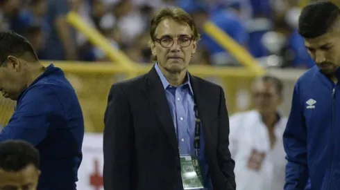 La FESFUT busca recaudar dinero para poder despedir a Carlos de los Cobos