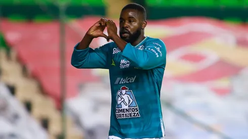 Afición del León elogió a Joel Campbell