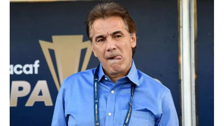 De los Cobos se defiende: "Esta no es la realidad de nuestra selección"