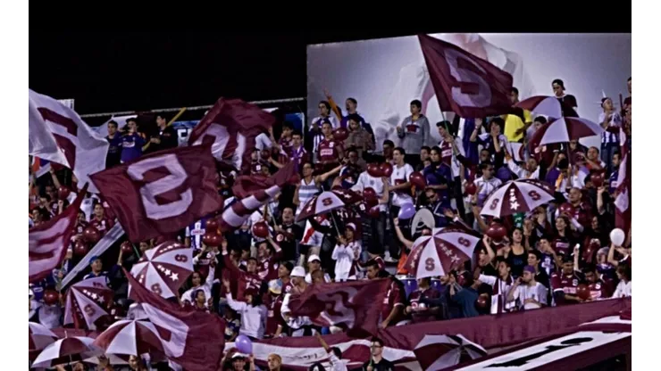 Afición del Saprissa disgustada por la actuación del equipo