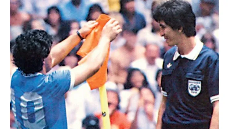 Berny Ulloa, el árbitro costarricense que tiene una anécdota curiosa con Maradona
