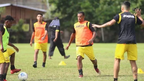 Real España quiere quedarse con el entrenador de una selección centroamericana