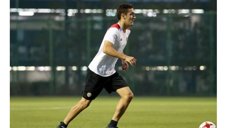 Bernard Alfaro habló tras los elogios por su buen partido con La Sele