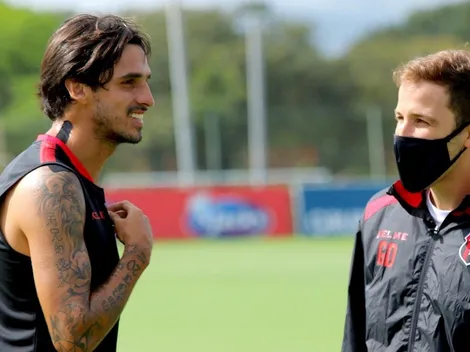 Bryan Ruiz enciende las alarmas en Alajuelense