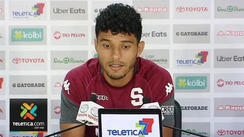 Johan Venegas habló sobre la posibilidad de continuar o no en Saprissa