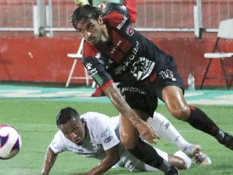 Con Bryan Ruiz en la cancha, Alajuelense goleó a Cartaginés