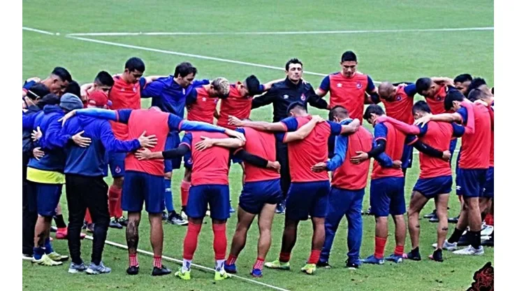 Municipal: presenta a varios jugadores y miembros del cuerpo técnico con COVID-19