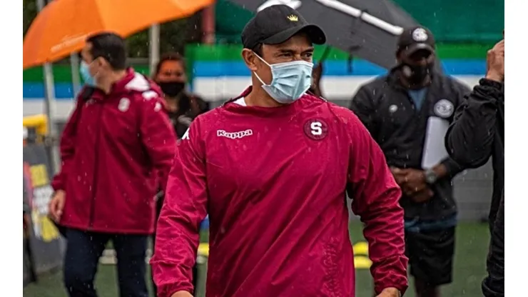 Walter Centeno se mantiene firme