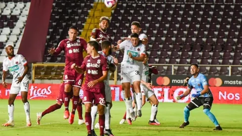 Alajuelense se llevó el clásico ante Saprissa en un partido lleno de emociones