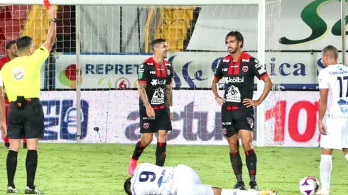 Bryan Ruiz sobre su expulsión: “Yo recibo esas faltas todos los partidos” [VIDEO]