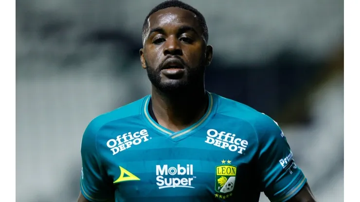 León y Joel Campbell siguen firmes en el liderato del futbol mexicano