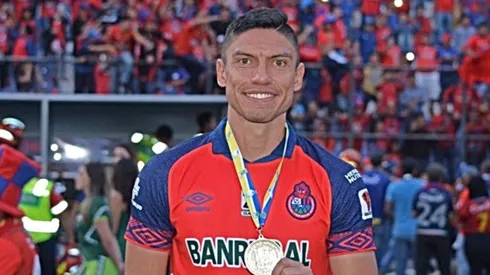 Carlos Gallardo ambicioso ante el Saprissa