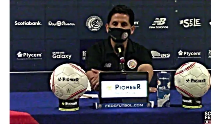 Ronald González se mostró satisfecho con el rendimiento del equipo ante Panamá