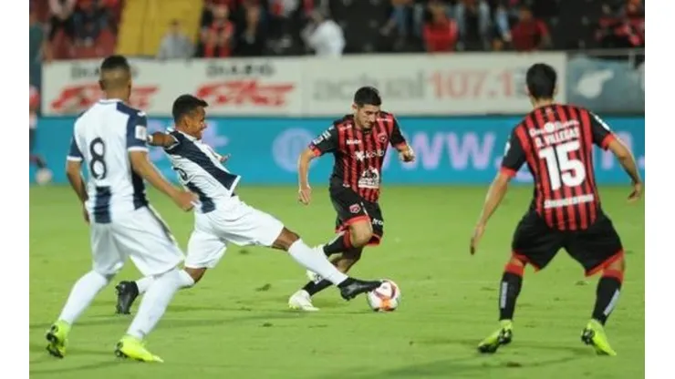 Futbolista de Alajuelense confiesa que se quiere ir de Costa Rica