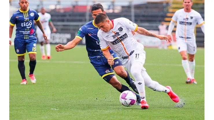 Imágenes del último cruce entre Herediano y Guadalupe, uno de los mejores partidos que tendrá la séptima jornada