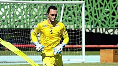 Ricardo Jerez defendiendo la camiseta de Alianza Petrolera