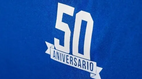El Salvador lanza una camisa retro de la selección de 1970