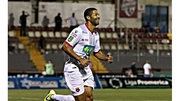 Álvaro Saborío registró otra anotación con La Liga.