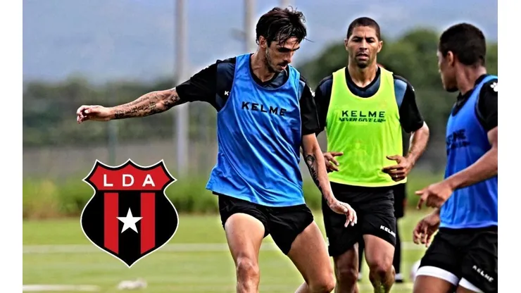 Bryan Ruiz y Álvaro Saborío