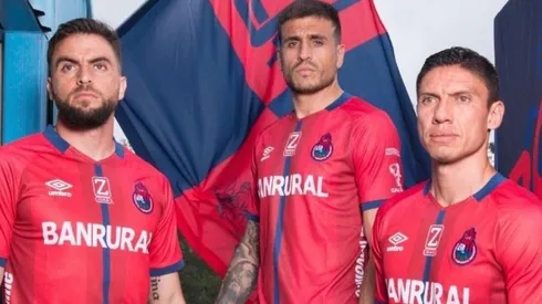 Municipal presentó sus dos nuevos modelos de camisa