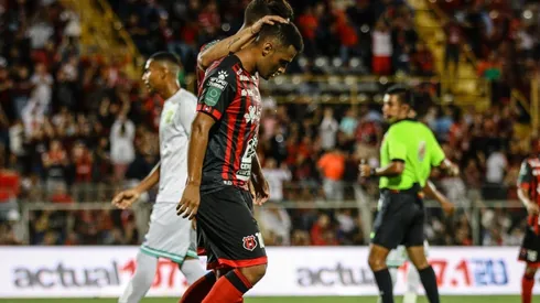 Alex López se sinceró: "Le he fallado a la afición de Alajuelense"