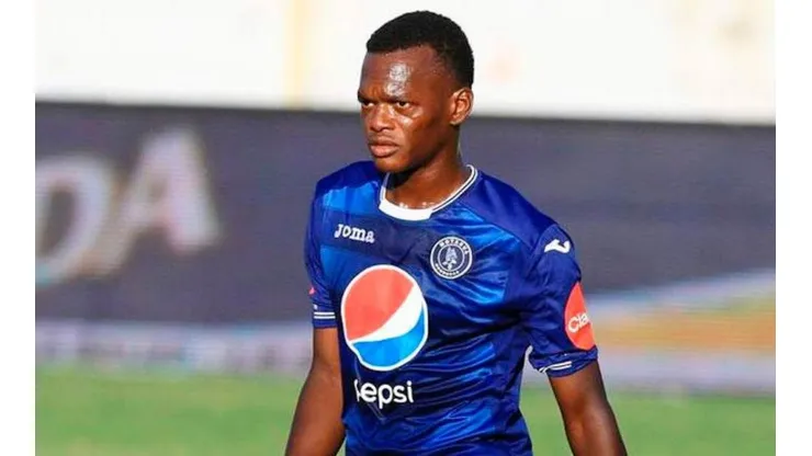 ¿Se va? Félix Crisanto sigue sin llegar a un acuerdo con Motagua