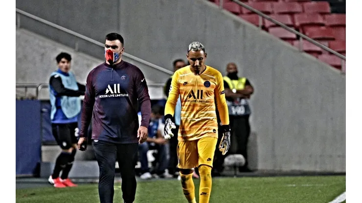 Keylor Navas sale lesionado ante el Atalanta en Champions