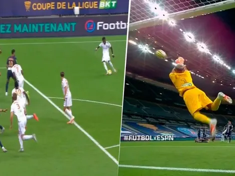 ¡Increíble atajada! Keylor mantiene con vida al PSG en la final de la Copa de la Liga