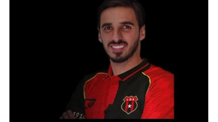 Bryan Ruiz está en Costa Rica