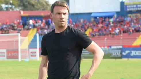 Juan Cortés deja Once Deportivo y crecen los rumores de su llegada a Alianza