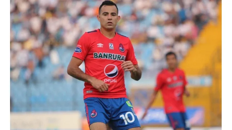 Municipal despide a Marco Pappa